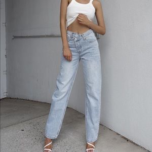 PRINCESS POLLY HOLLY ASYMMETRIC STRAIGHT LEG JEAN